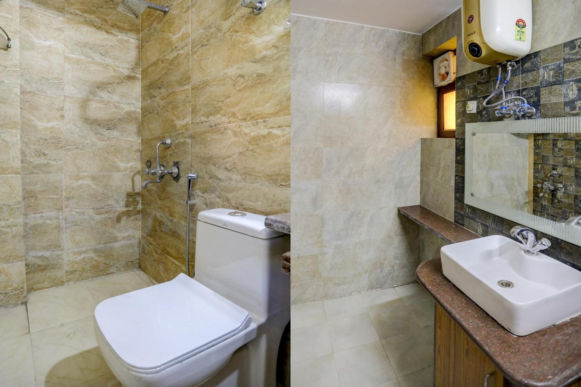 Super Capital O Uk House Residency Hotel Gurgaon Exterior photo